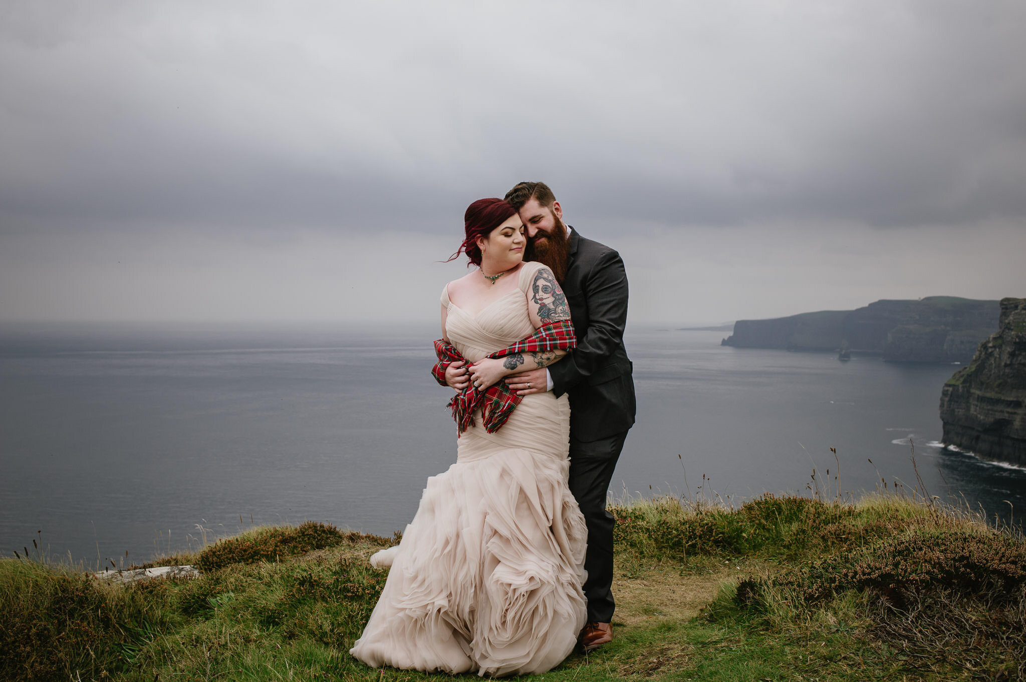 cliffofmoherelopementirelandwebedits-12.jpg
